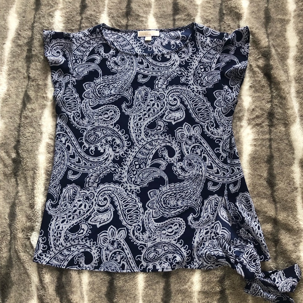 - - - - Michael Kors short sleeve floral top